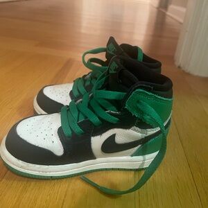 Nike toddler size 7C